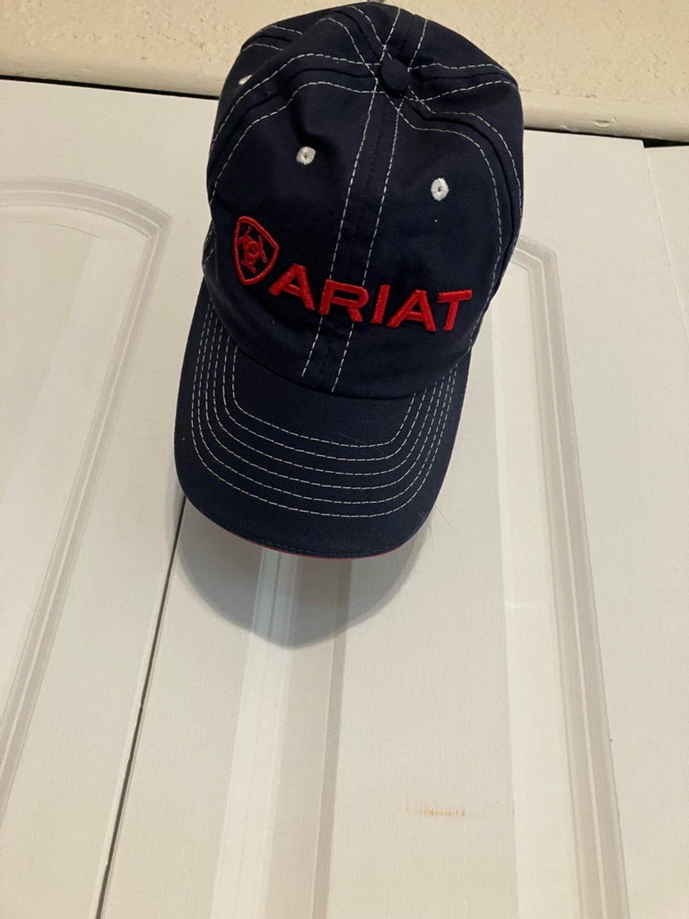 Team ARIAT Navy baseball Cap with Red Embroidered Logo - Picture 3 of 7